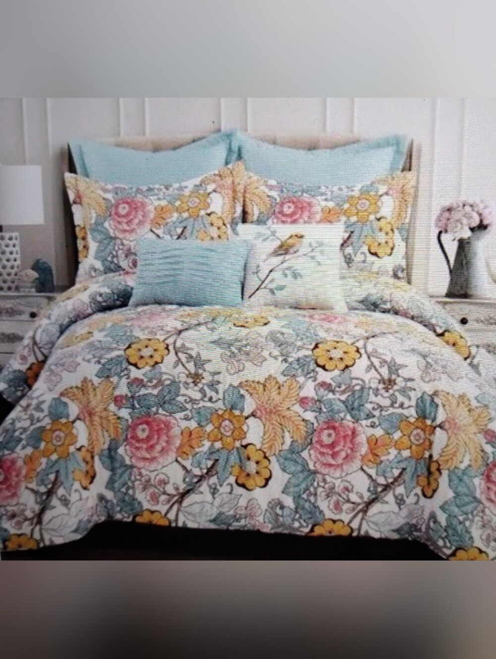 Lush Decor Floral Comforter in Cream, Teal & yellow.